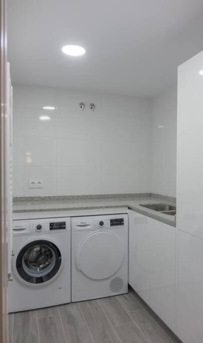 Sakura Homes Ponferrada Centro 8 Plazas Dış mekan fotoğraf